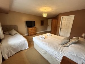 Photo 26- click for photo gallery